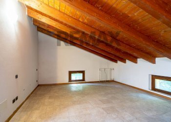 Stanza vuota - Villa Via Fontanone
 
8, Noceto - photo 18