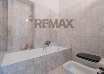 Bagno - Three-room apartment Via C. Travelli
 
1, Busto Arsizio - photo 24