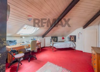Camera / camera da letto - Three-room apartment Via C. Travelli
 
1, Busto Arsizio - photo 30