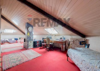Camera / camera da letto - Three-room apartment Via C. Travelli
 
1, Busto Arsizio - photo 31