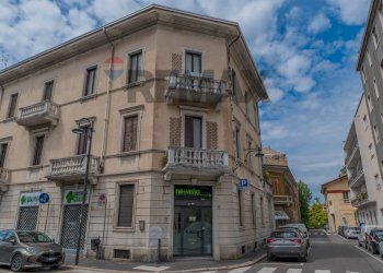 Edificio all\'aperto - Three-room apartment Via C. Travelli
 
1, Busto Arsizio - photo 48