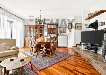 Sala da pranzo - Three-room apartment VIA MATTEOTTI
61, Gorla Minore - photo 1