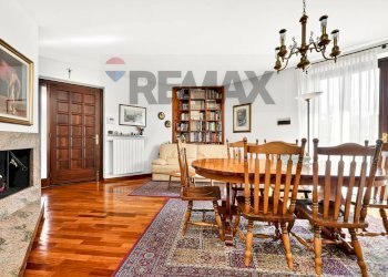 Sala da pranzo - Three-room apartment VIA MATTEOTTI
61, Gorla Minore - photo 7