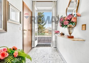 Hall / corridoio - Three-room apartment via massari
 
3, Busto Arsizio - photo 18