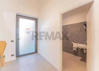 Hall / corridoio - Negozio VIA BOCCACCIO
48, Busto Arsizio - foto 11