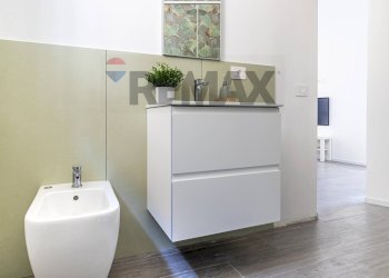 Bagno - Bilocale Piazza Dante
 
4, Ferno - foto 26