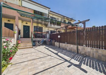 Terrazza - Villa a Schiera Via Silvio Serra
87, Roma - foto 1