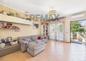 Soggiorno - Villa a Schiera Via Silvio Serra
87, Roma - foto 11