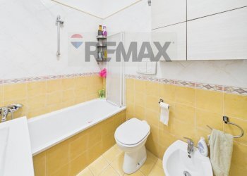 Bagno - Villa a Schiera Via Silvio Serra
87, Roma - foto 22
