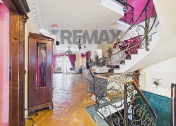 Hall / corridoio - Villa VIA DELLA MERLUZZA
 
150, Roma - foto 13