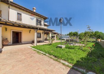Casa all\'aperto - Villa VIA DELLA MERLUZZA
 
150, Roma - foto 21