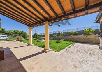 Terrazza - Villa VIA DELLA MERLUZZA
 
150, Roma - foto 24