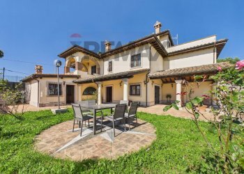 Casa all\'aperto - Villa VIA DELLA MERLUZZA
 
150, Roma - foto 26