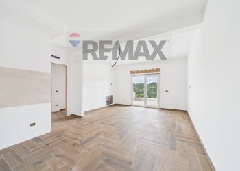 Stanza vuota - Two-room apartment VIA ANTONIO GRAMSCI
 
31, Morlupo - photo 24