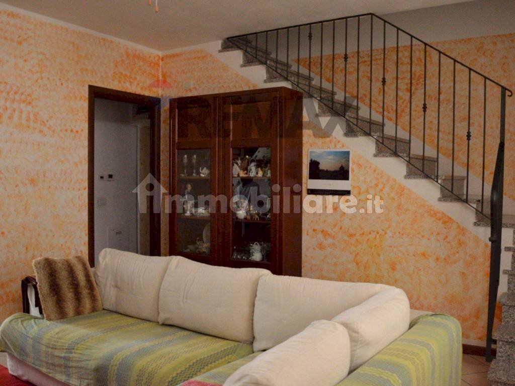Soggiorno - Villa a Schiera via piave
 
17, Santo Stefano Lodigiano - foto 3
