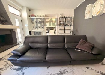 Soggiorno - Semi-detached house via dei mille
 
12/18, Lacchiarella - photo 10