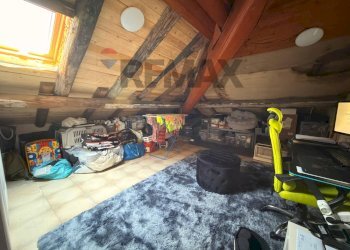 Dispensa di stoccaggio - Semi-detached house via dei mille
 
12/18, Lacchiarella - photo 32