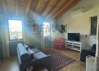 Soggiorno - Casa indipendente Villafranca di Verona - foto 29