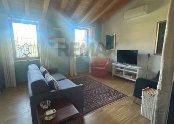 Soggiorno - Casa indipendente Villafranca di Verona - foto 32
