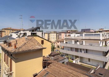 Edificio all\'aperto - Trilocale via emilia est
 
46, Parma - foto 3