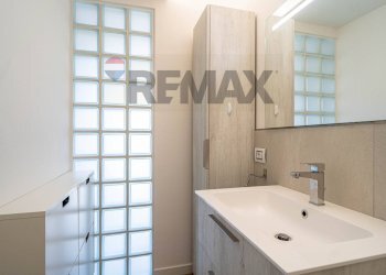 Bagno - Trilocale via emilia est
 
46, Parma - foto 13