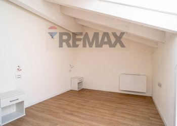 Stanza vuota - Trilocale via emilia est
 
46, Parma - foto 18