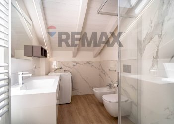 Bagno - Trilocale via emilia est
 
46, Parma - foto 20