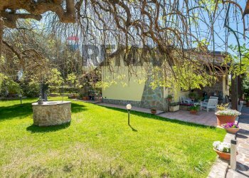 Giardino - Villa S.V. Ponte Brandinu Funtana Niedda Tanighedda tr. 2
 
28, Sassari - foto 5