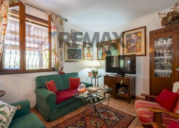 Soggiorno - Villa S.V. Ponte Brandinu Funtana Niedda Tanighedda tr. 2
 
28, Sassari - foto 24