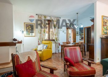 Soggiorno - Villa S.V. Ponte Brandinu Funtana Niedda Tanighedda tr. 2
 
28, Sassari - foto 27