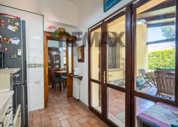 Cucina - Villa S.V. Ponte Brandinu Funtana Niedda Tanighedda tr. 2
 
28, Sassari - foto 44