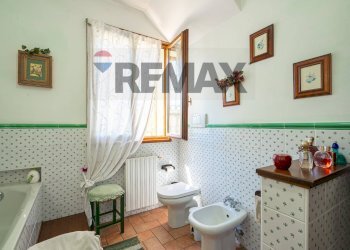 Bagno - Villa S.V. Ponte Brandinu Funtana Niedda Tanighedda tr. 2
 
28, Sassari - foto 49