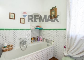 Bagno - Villa S.V. Ponte Brandinu Funtana Niedda Tanighedda tr. 2
 
28, Sassari - foto 52