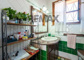 Bagno - Villa S.V. Ponte Brandinu Funtana Niedda Tanighedda tr. 2
 
28, Sassari - foto 79