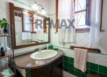 Bagno - Villa S.V. Ponte Brandinu Funtana Niedda Tanighedda tr. 2
 
28, Sassari - foto 80