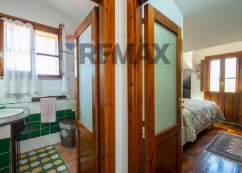 Bagno - Villa S.V. Ponte Brandinu Funtana Niedda Tanighedda tr. 2
 
28, Sassari - foto 87