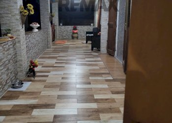 Hall / corridoio - Independent house Sennori - photo 13