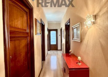 Hall / corridoio - Three-room apartment Sassari - photo 8