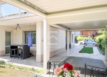 Foto 16 - Villa VIA GUIDO ZADEI, Desenzano del Garda - photo 16