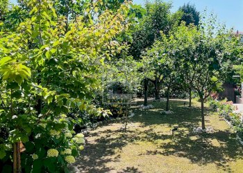Foto 27 - Villa VIA GUIDO ZADEI, Desenzano del Garda - photo 27