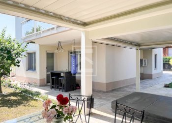 Foto 34 - Villa VIA GUIDO ZADEI, Desenzano del Garda - photo 34