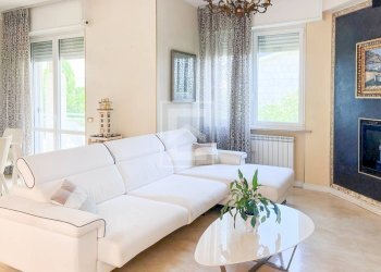 Foto 51 - Villa VIA GUIDO ZADEI, Desenzano del Garda - photo 51