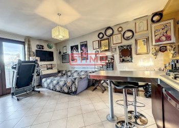 cucina soggiorno con divano letto - Attic Preganziol - photo 15