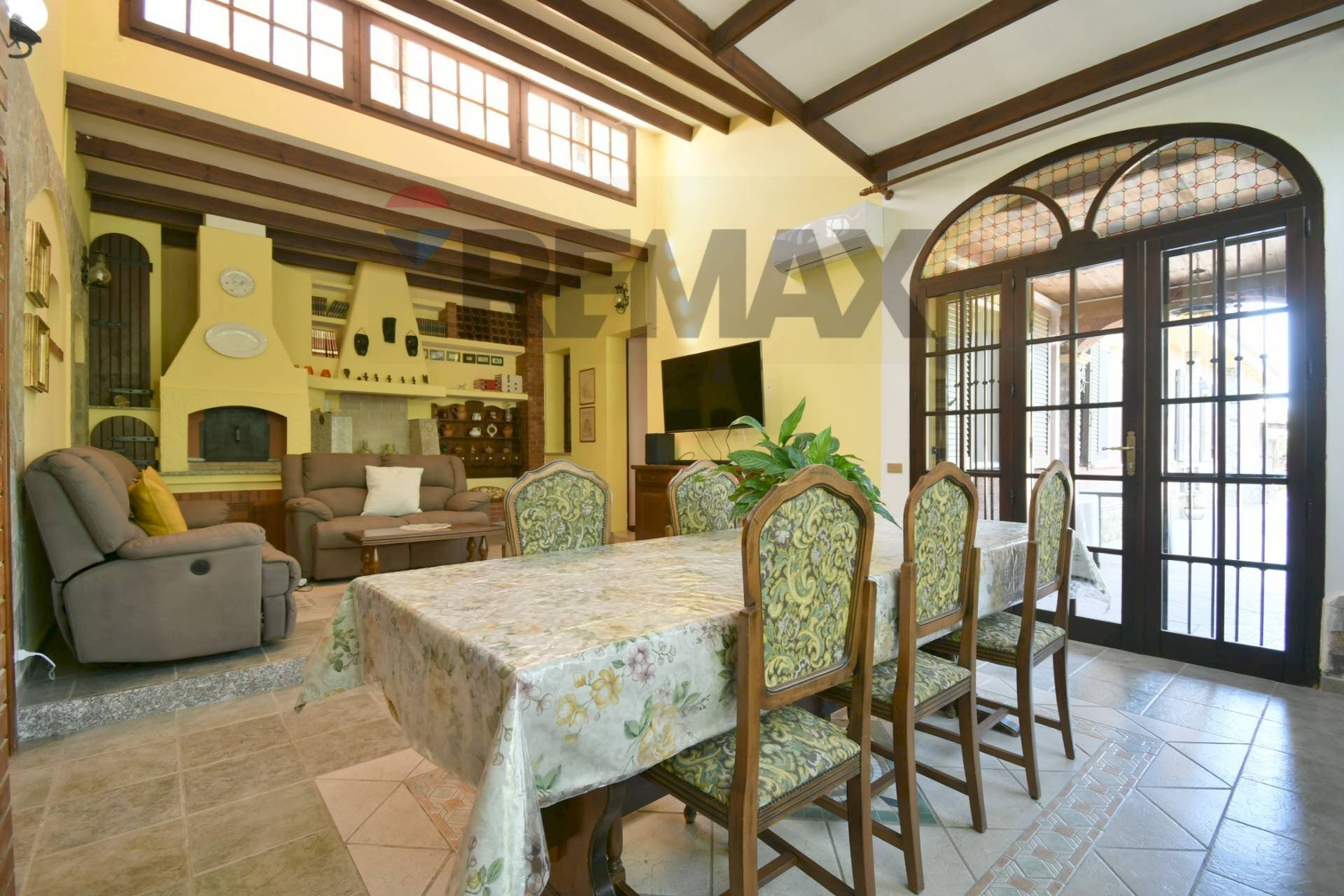 Sala da pranzo - Four-room apartment VIA DELLE AZALEE
22, Quartu Sant'Elena - photo 2