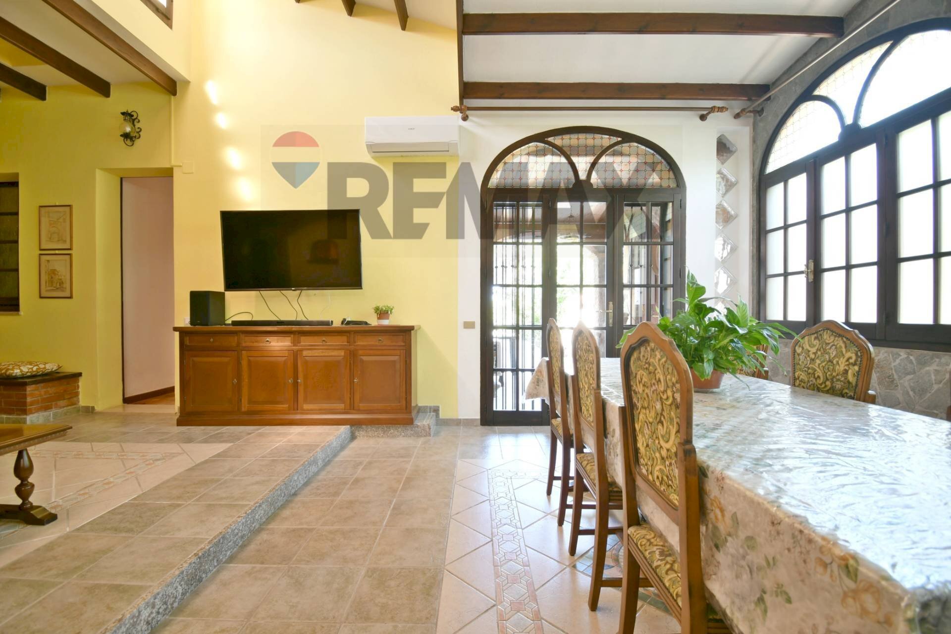 Sala da pranzo - Four-room apartment VIA DELLE AZALEE
22, Quartu Sant'Elena - photo 3