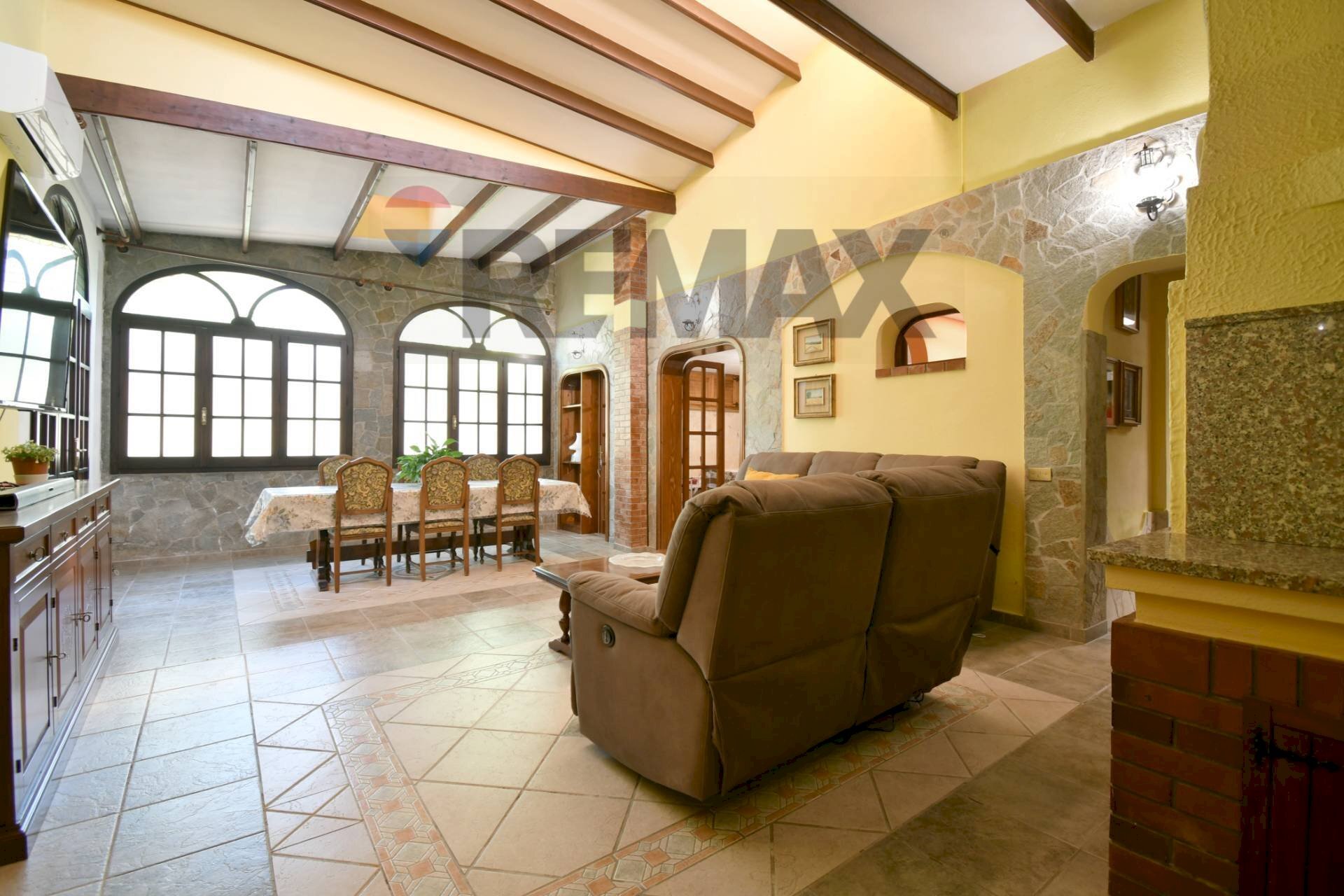Sala da pranzo - Quadrilocale VIA DELLE AZALEE
22, Quartu Sant'Elena - foto 2