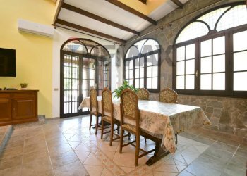 Sala da pranzo - Four-room apartment VIA DELLE AZALEE
 
22, Quartu Sant'Elena - photo 4