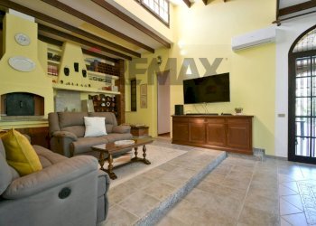 Soggiorno - Four-room apartment VIA DELLE AZALEE
 
22, Quartu Sant'Elena - photo 5