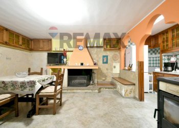 Cucina - Four-room apartment VIA DELLE AZALEE
 
22, Quartu Sant'Elena - photo 12