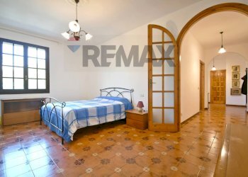 Camera / camera da letto - Four-room apartment VIA DELLE AZALEE
 
22, Quartu Sant'Elena - photo 27